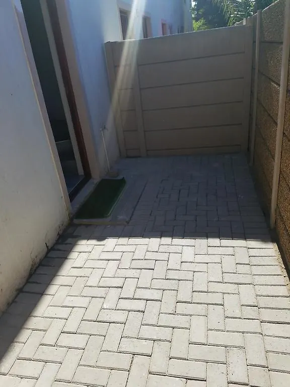 Alberante Town House Hotel Parklands Holiday home