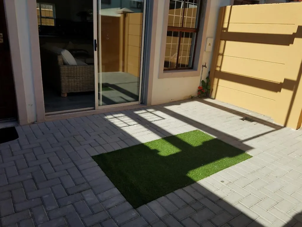 Alberante Town House Hotel Parklands 0*,  South Africa