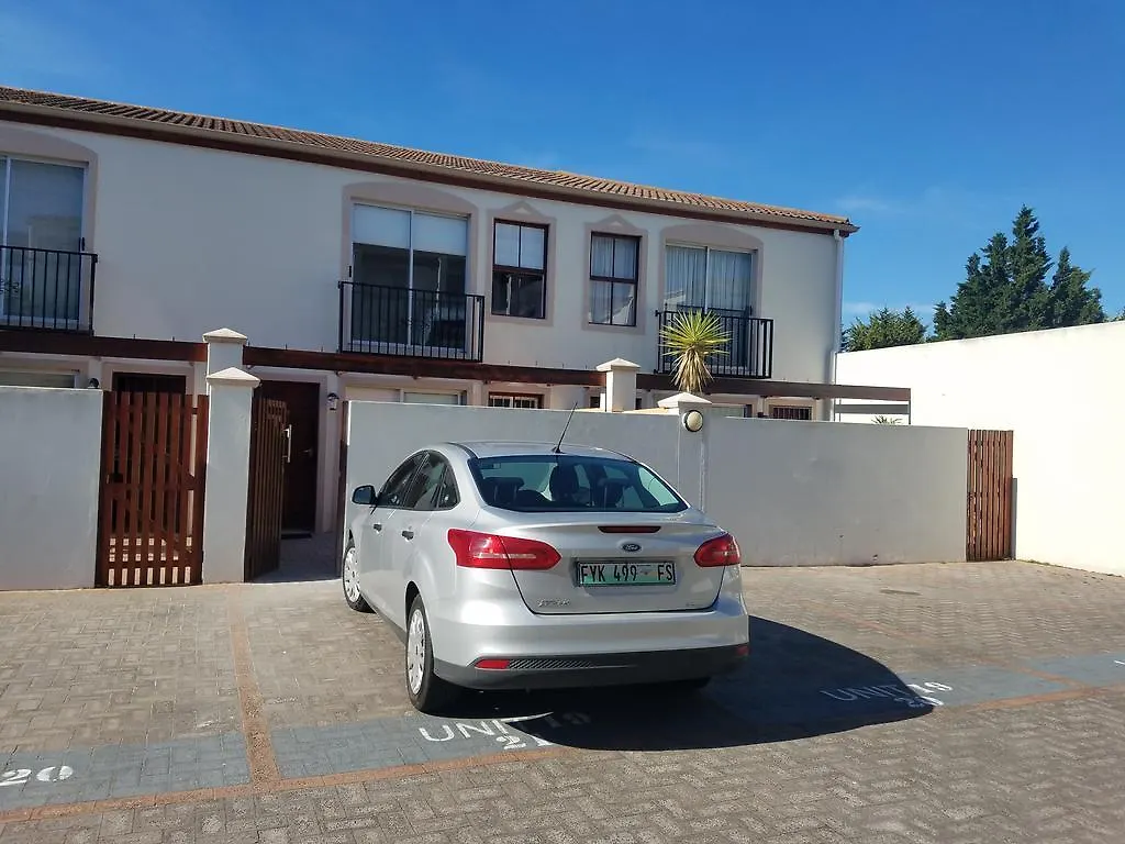 Holiday home Alberante Town House Hotel Parklands South Africa