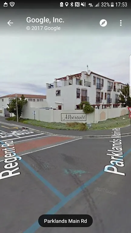 Holiday home Alberante Town House Hotel Parklands
